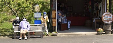 Más muñecos que vecinos. Esta es la triste historia de un pueblo japonés sacado de una película de terror