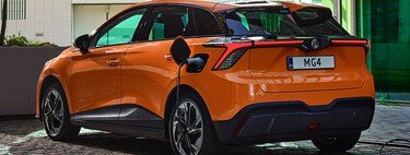 "Es jugar al libre comercio con un Estado totalitario": tres expertos opinan sobre los aranceles al coche eléctrico chino 