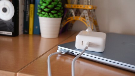Cargador Macbook Air M4