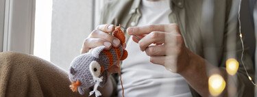 Un estudio ha descubierto una actividad mucho más eficiente para tu cerebro que escribir a mano o caminar: coser 
