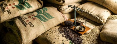 El café y cacao se han encarecido tanto que se están ahogando a sí mismos: los compradores no tienen dinero para enviarlos