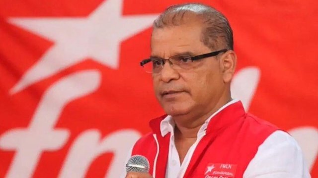 Óscar Ortiz