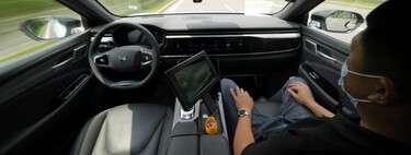 China quiere liderar la carrera por el coche autónomo. El atropello de la IA a un humano ilustra sus limitaciones