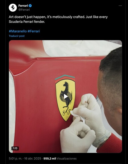 Así se pintan a mano los escudos de Ferrari