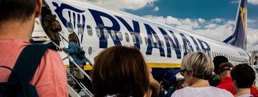 El gran secreto del éxito de Ryanair es que no gana dinero por volar: lo hace exprimiéndote en todo lo demás