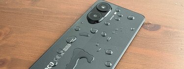 Si fuese a comprar ahora mismo un móvil, sin duda este sería uno de los candidatos. Es de Xiaomi y su batería es de 6.000 mAh