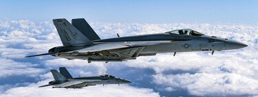 EEUU está modernizando sus F/A-18 con sensores que cuestan 16 millones cada uno. No resisten 40 horas sin dar fallos