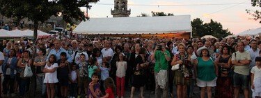 El escondido y remoto pueblo de Galicia donde veranean (y juegan al dominó) algunos de los mayores multimillonarios