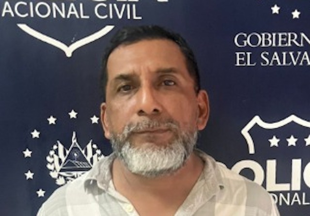 David Velásquez López, 49 años, gatos congelados en su refrigerador, maltrato animal